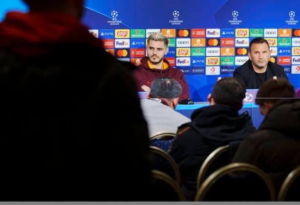 Galatasaray with head coach Okan Buruk right and Mauro Icardi give a press conference on Monday 11 December 2023 in Copenhagen Galatasaray meets FC Copenhagen in the Champions League in the Park on Tuesday Photo Liselotte Sabroe Ritzau Scanpix , Copenhagen Denmark  Copyright: Ritzau Scanpix LiselottexSabroex COP15260 spdk20231211-190153-L