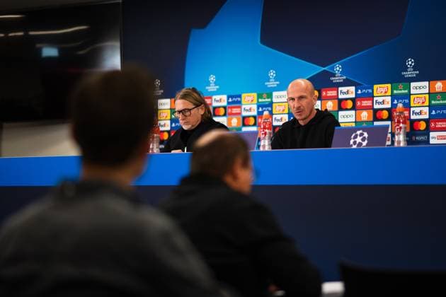 SOCCER - UEFA CL, RBS vs Benfica SALZBURG,AUSTRIA,11.DEC.23 - SOCCER - UEFA Champions League, group stage, Red Bull Salzburg vs SL Benfica, preview, press conference, PK, Pressekonferenz RBS. Image shows head coach Gerhard Struber (RBS).  GEPAxpictures xAistexRidikaite