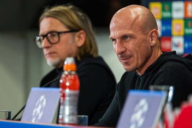 SOCCER - UEFA CL, RBS vs Benfica SALZBURG,AUSTRIA,11.DEC.23 - SOCCER - UEFA Champions League, group stage, Red Bull Salzburg vs SL Benfica, preview, press conference, PK, Pressekonferenz RBS. Image shows head coach Gerhard Struber (RBS).  GEPAxpictures xAistexRidikaite
