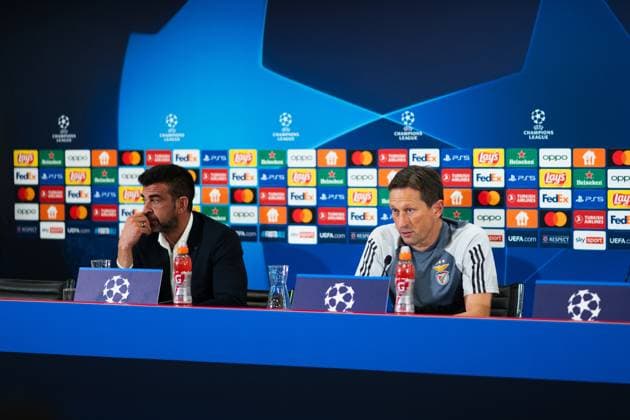 SOCCER - UEFA CL, RBS vs Benfica SALZBURG,AUSTRIA,11.DEC.23 - SOCCER - UEFA Champions League, group stage, Red Bull Salzburg vs SL Benfica, preview, press conference, PK, Pressekonferenz Benfica. Image shows head coach Roger Schmidt (Benfica).  GEPAxpictures xAistexRidikaite