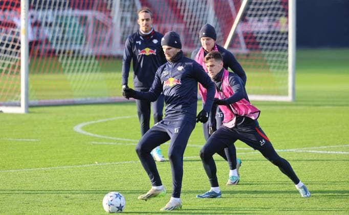 RB Leipzig training Champions League Leipzig, 12 12 2023, RB training center, UEFA Champions League , RB Leipzig final training on the day before RBL v Young Boys Bern , In the picture Timo Werner 11, RB Leipzig and Christoph Baumgartner 14, RB Leipzig , Picture Point