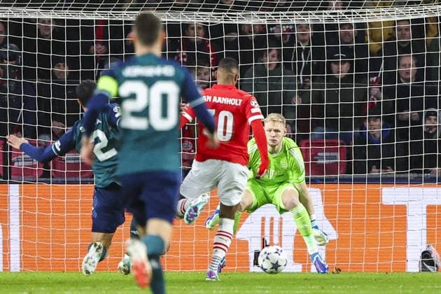 EINDHOVEN, 12-12-2023, Philips Stadium, UEFA Champions League season 2023 24, match between PSV and Arsenal, PSV player Patrick van Aanholt PSV - Arsenal  x23496072x Copyright: