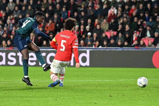 Eindhoven, Philips Stadion, 12 12 23, GER, Men, UEFA Champions League, Season 2023 2024, PSV Eindhoven Arsenal FC Picture Edward NKETIAH Arsenal makes the goal 0 1 Only for editorial use UEFA regulations prohibit any use of photographs as image sequences and or quasi video North Brabant Netherlands