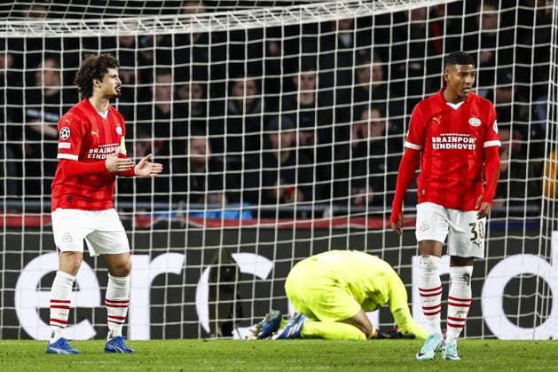 EINDHOVEN - (l-r) Andre Ramalho of PSV Eindhoven, PSV Eindhoven goalkeeper Walter Benitez, Patrick van Aanholt of PSV Eindhoven are disappointed with the 0-1 score during the UEFA Champions League match in group B between PSV Eindhoven and Arsenal FC in the Phillips stadium on 12 December 2023 in Eindhoven, Netherlands. ANP MAURICE VAN STEEN UEFA Champions League 2023 24 2023 2024 xVIxANPxSportx xxANPxIVx 486128720 originalFilename: 486128720.jpg