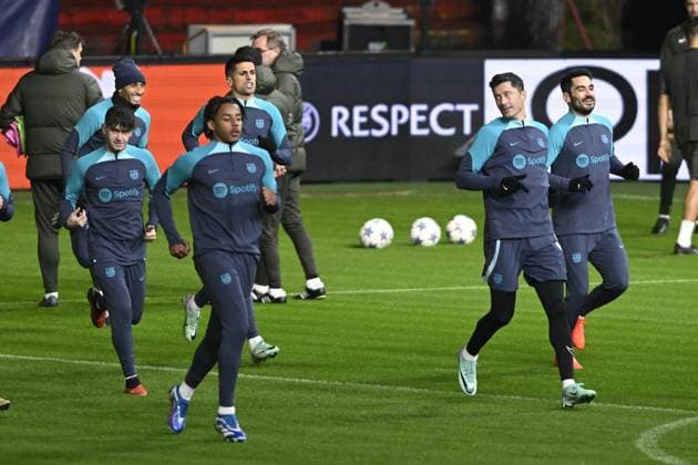 Barcelona s Robert Lewandowski (2nd R) pictured during a training of Spanish club FC Barcelona, Barca on Tuesday 12 December 2023 in Antwerp. The team is preparing for tomorrow s game against Belgian soccer team Royal Antwerp FC, on day six of the Champions League group stage, in group H. TOM GOYVAERTS TomxGoyvaerts  x82178311x