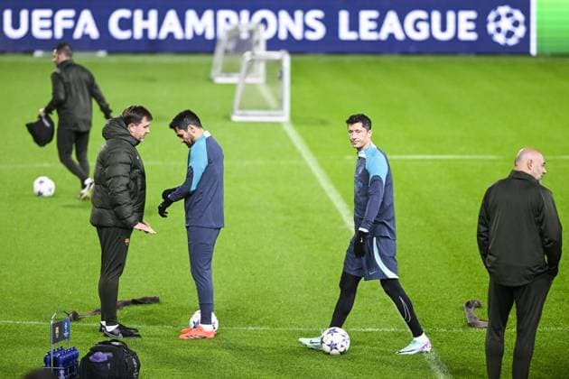 Barcelona s Robert Lewandowski pictured during a training of Spanish club FC Barcelona, Barca on Tuesday 12 December 2023 in Antwerp. The team is preparing for tomorrow s game against Belgian soccer team Royal Antwerp FC, on day six of the Champions League group stage, in group H. TOM GOYVAERTS TomxGoyvaerts  x82178533x