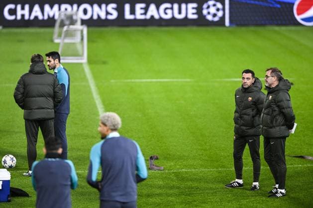 Barcelona s head coach Xavi pictured during a training of Spanish club FC Barcelona, Barca on Tuesday 12 December 2023 in Antwerp. The team is preparing for tomorrow s game against Belgian soccer team Royal Antwerp FC, on day six of the Champions League group stage, in group H. TOM GOYVAERTS TomxGoyvaerts  x82178865x