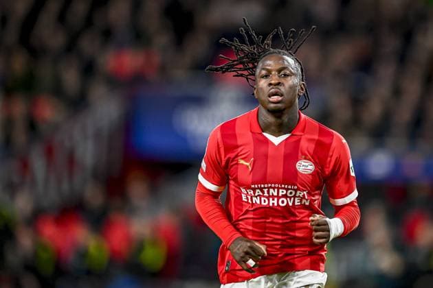 EINDHOVEN, 12-12-2023, Philips Stadion, UEFA Champions League Football, season 2023 2024, Match between PSV and Arsenal. PSV player Johan Bakayoko PSV - Arsenal  x23496682x Copyright: