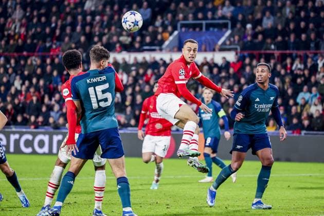 EINDHOVEN, 12-12-2023, Philips Stadium, UEFA Champions League season 2023 24, match between PSV and Arsenal, PSV player Sergino Dest PSV - Arsenal  x23497039x Copyright: