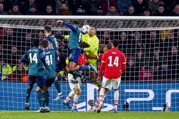 EINDHOVEN, 12-12-2023, Philips Stadium, UEFA Champions League season 2023 24, match between PSV and Arsenal, goal of Arsenal player Gabriel are canceled by Referee Tobias Stieler after offside PSV - Arsenal  x23497123x Copyright: