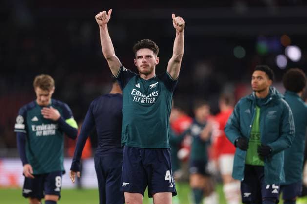 Declan Rice of Arsenal at the end of the match PSV Eindhoven v Arsenal, UEFA Champions League, Group B, Football, Philips Stadion, Eindhoven, Netherlands - 12 Dec 2023 EDITORIAL USE ONLY No use with unauthorised audio, video, data, fixture lists, club league logos or live services. Online in-match use limited to 120 images, no video emulation. No use in betting, games or single club league player publications.  Copyright: xPaulxCurrie Shutterstockx 14254183ce