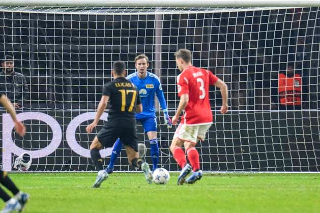 v l Lucas Vazquez Real Madrid, 17 , Frederik Roennow 1 FC Union Berlin, 1 , Paul Jaeckel 1 FC Union Berlin, 3 , duel, action, fight, GER, 1 FC Union Berlin vs Real Madrid, UEFA Champions League, 6 group match, season 2023 2024, 12 12 2023, DFL REGULATES PROHIBIT ANY USE OF PHOTOGRAPHS AS IMAGE SEQUENCES AND OR QUASI VIDEO, GER, Berlin, 1 FC Union Berlin vs 1 FC Union Berlin vs Real Madrid, UEFA Champions League, 6 group match, 2023 2024 season, 12 12 2023, xukhx, Berlin Copyright: xUwexKoch Eibner-Pressefotox EP_UKH
