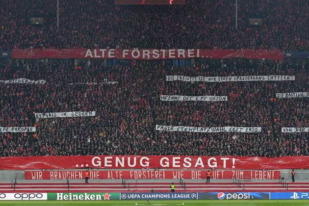 Football, Men, Season 2023 2024, UEFA Champions League Group C, Matchday 6 , 1 FC Union Berlin Real Madrid, v l The fans of 1 FC Union Berlin with banners , 12 12 2023, Copyright: xMatthiasxKochx