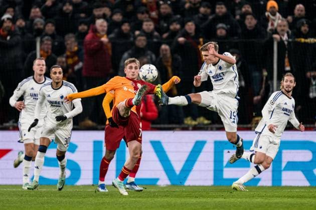 231212 Kerem Akturkoglu of Galatasaray and Elias Jelert of FC Copenhagen during the UEFA Champions League football match between FC Copenhagen and Galatasaray on December 12, 2023 in Copenhagen Photo Petter Arvidson BILDBYRAN kod PA PA0704 fotboll football soccer fotball champions league fc copenhagen galatasaray bbeng  Copyright: PETTERxARVIDSON BB231212PA020