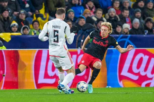 SOCCER - UEFA CL, RBS vs Benfica SALZBURG,AUSTRIA,12.DEC.23 - SOCCER - UEFA Champions League, group stage, Red Bull Salzburg vs SL Benfica. Image shows Morato (Benfica) and Mads Bidstrup (RBS).  GEPAxpictures xChristianxMoser