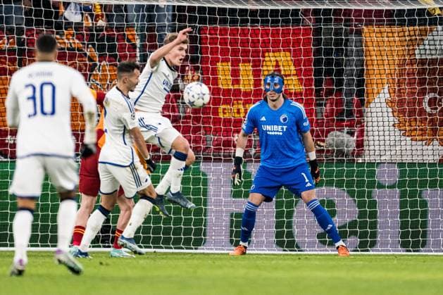 231212 Goalkeeper Kamil Grabara of FC Copenhagen during the UEFA Champions League football match between FC Copenhagen and Galatasaray on December 12, 2023 in Copenhagen Photo Petter Arvidson BILDBYRAN kod PA PA0704 fotboll football soccer fotball champions league fc copenhagen galatasaray bbeng  Copyright: PETTERxARVIDSON BB231212PA022