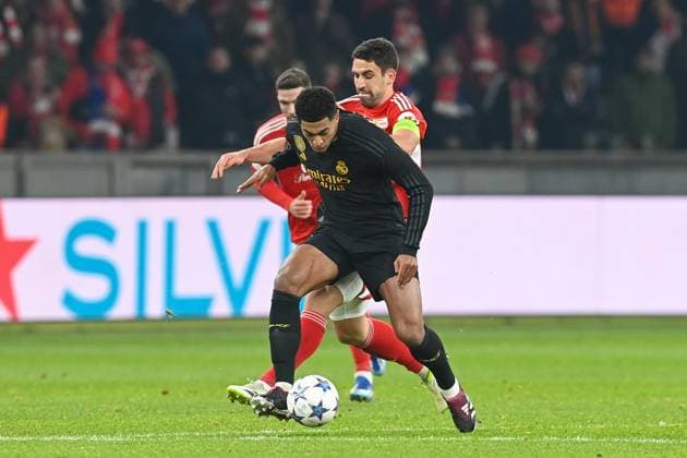 Football, Men, Season 2023 2024, UEFA Champions League Group C, Matchday 6 , 1 FC Union Berlin Real Madrid, v l Jude Bellingham Real Madrid and Rani Khedira 1 FC Union Berlin in a duel , 12 12 2023, Copyright: xMatthiasxKochx