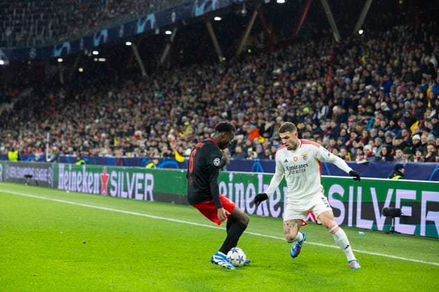SOCCER - UEFA CL, RBS vs Benfica SALZBURG,AUSTRIA,12.DEC.23 - SOCCER - UEFA Champions League, group stage, Red Bull Salzburg vs SL Benfica. Image shows Samson Baidoo (RBS) and Morato (Benfica).  GEPAxpictures xGintarexKarpaviciute