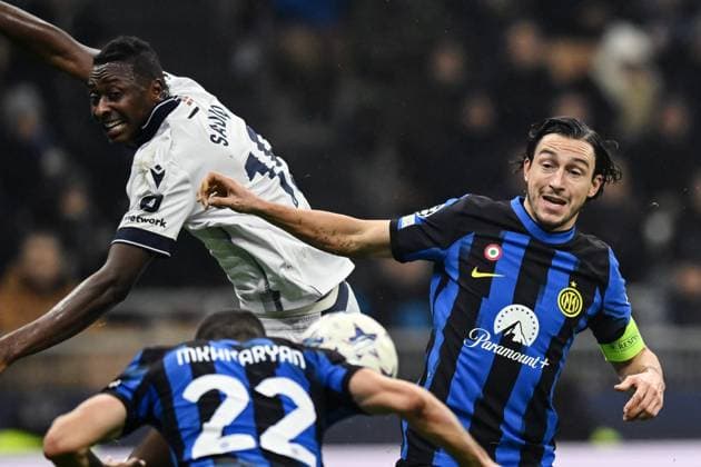 Db Milano 12 12 2023 - Champions League Inter-Real Sociedad foto Daniele Buffa Image nella foto: Umar Sadiq-Matteo Darmian 