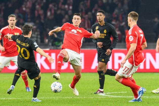 v l Fran Garcia Real Madrid, 20 , Janik Haberer 1 FC Union Berlin, 19 , Jude Bellingham Real Madrid, 05 , Kevin Behrens 1 FC Union Berlin, 17 , duel, action, fight, GER, 1 FC Union Berlin vs Real Madrid, UEFA Champions League, 6 group match, Season Season 2023 2024, 12 12 2023, DFL REGULATES PROHIBIT ANY USE OF PHOTOGRAPHS AS IMAGE SEQUENCES AND OR QUASI VIDEO, GER, Berlin, 1 FC Union Berlin vs 1 FC Union Berlin vs Real Madrid, UEFA Champions League, 6 Group Match, Season 2023 2024, 12 12 2023, xukhx, Copyright: xUwexKoch Eibner-Pressefotox EP_UKH