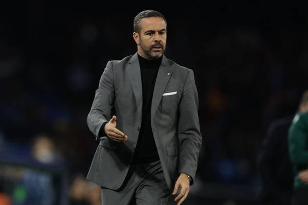 BragaÃ¢& x80;& x99;s Portuguese coach Artur Jorge gesticulate during the Uefa champions league match between SSC Napoli vs Braga at the Diego Armando Maradona Stadium in Naples, southern Italy, on December 12, 2023.  Copyright: xAntonioxBalasco IPAxSportx xipa-x xx IPA_42176158 IPA_Agency_IPA42176158