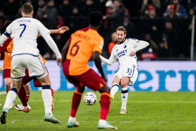 231212 Rasmus Falk of FC Copenhagen during the UEFA Champions League football match between FC Copenhagen and Galatasaray on December 12, 2023 in Copenhagen Photo Petter Arvidson BILDBYRAN kod PA PA0704 fotboll football soccer fotball champions league fc copenhagen galatasaray bbeng  Copyright: PETTERxARVIDSON BB231212PA039