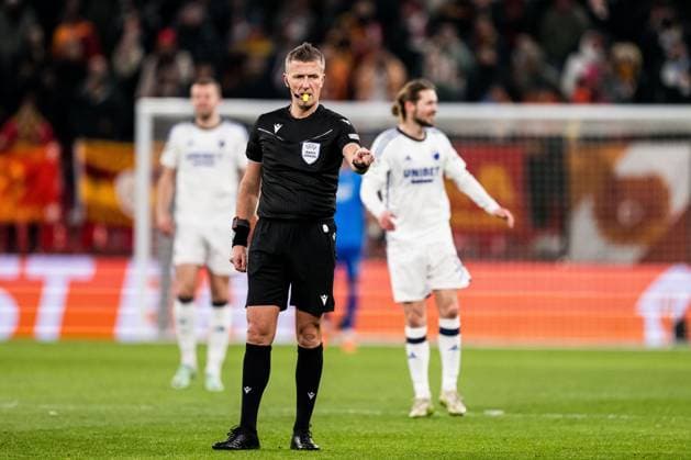 231212 Referee Daniele Orsato during the UEFA Champions League football match between FC Copenhagen and Galatasaray on December 12, 2023 in Copenhagen Photo Petter Arvidson BILDBYRAN kod PA PA0704 fotboll soccer fotball champions league fc copenhagen galatasaray bbeng  Copyright: PETTERxARVIDSON BB231212PA045