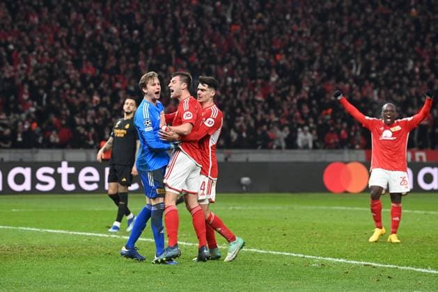 Football, Men, Season 2023 2024, UEFA Champions League Group C, Matchday 6 , 1 FC Union Berlin Real Madrid, f l Goalkeeper Frederik Rönnow 1 FC Union Berlin , Robin Knoche 1 FC Union Berlin , Diogo Leite 1 FC Union Berlin , Jerome Roussillon 1 FC Union Berlin , Celebration after penalty kick saved, 12 12 2023, Copyright: xSebastianxRäppold MatthiasxKochx
