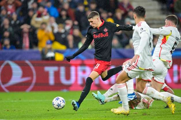 SOCCER - UEFA CL, RBS vs Benfica SALZBURG,AUSTRIA,12.DEC.23 - SOCCER - UEFA Champions League, group stage, Red Bull Salzburg vs SL Benfica. Image shows Petar Ratkov (RBS).  GEPAxpictures xChristianxMoser
