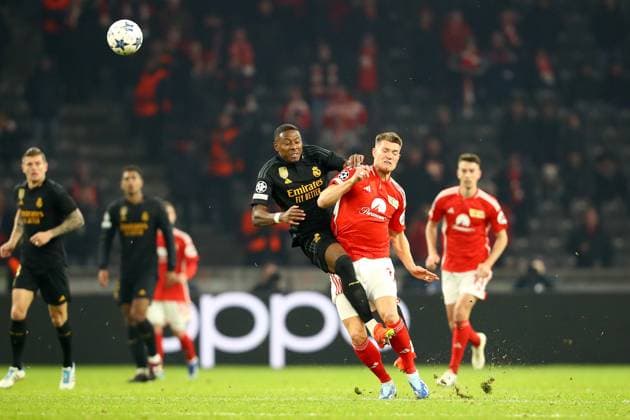 12 12 2023, xtgx, Football UEFA Champions League, Union Berlin Real Madrid emspor, v l David Alaba Real Madrid Kevin Behrens 1 FC Union Berlin Zweikampf, Aktion, action, battle for the ball DFL DFB REGULATIONS PROHIBIT ANY USE OF PHOTOGRAPHS as IMAGE SEQUENCES and or QUASI VIDEO Berlin
