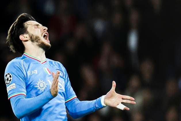 Champions League match SSC Napoli vs Braga SSC Napoli™s forward Khvicha Kvaratskhelia looks dejected during the Uefa champions league match between SSC Napoli vs Braga at the Diego Armando Maradona Stadium in Naples, southern Italy, on December 12, 2023. ABPH7269_1 Copyright: xAntonioxBalascox