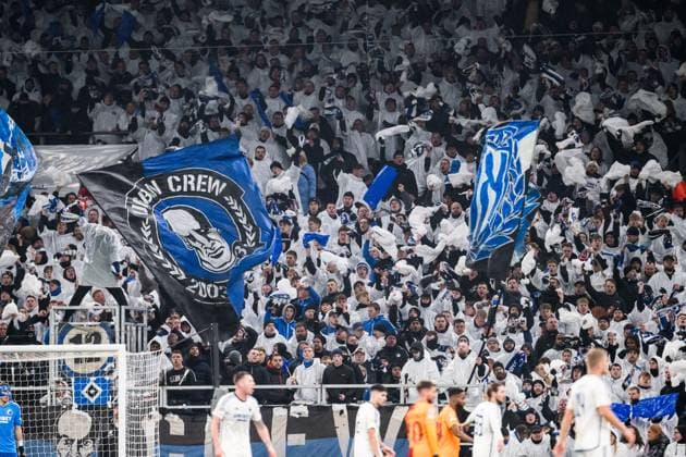 231212 Fans of FC Copenhagen during the UEFA Champions League football match between FC Copenhagen and Galatasaray on December 12, 2023 in Copenhagen Photo Petter Arvidson BILDBYRAN kod PA PA0704 fotboll football soccer fotball champions league fc copenhagen galatasaray bbeng publik  Copyright: PETTERxARVIDSON BB231212PA102
