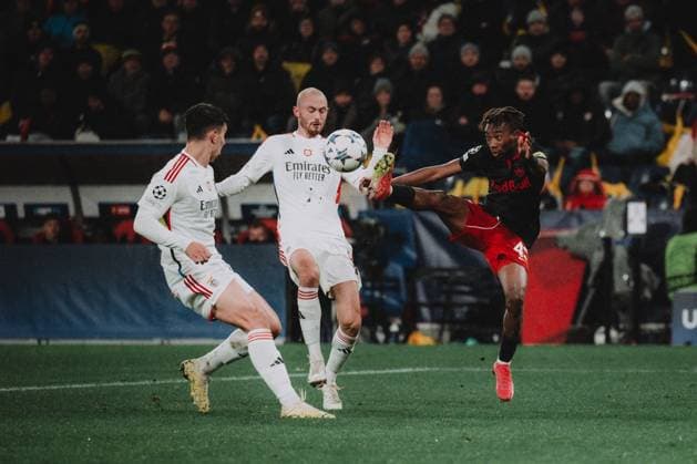 UEFA Champions League Group D: FC Salzburg - SL Benfica Lisbon SALZBURG, AUSTRIA - DECEMBER 12: Dorgeles Nene of FC Salzburg in action during the UEFA Champions League Group D match FC Salzburg vs. SL Benfica Lisbon on December 12, 2023 in Salzburg, Austria. Copyright: xAndreasxSchaadx-xFCxRedxBullxSalzburgx _AS18857LR