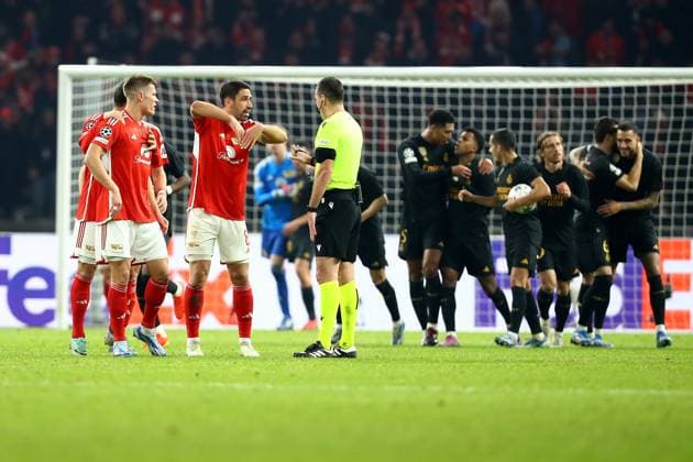 12 12 2023, xtgx, Football UEFA Champions League, Union Berlin Real Madrid emspor, v l Unioner with Rani Khedira 1 FC Union Berlin complain to referee Referee Obrenovic, Rade Slovenia goal celebration after the goal celebrating the goal celebrate 1 1 by Joselu Real Madrid DFL DFB REGULATIONS PROHIBIT ANY USE OF PHOTOGRAPHS as IMAGE SEQUENCES and or QUASI VIDEO Berlin