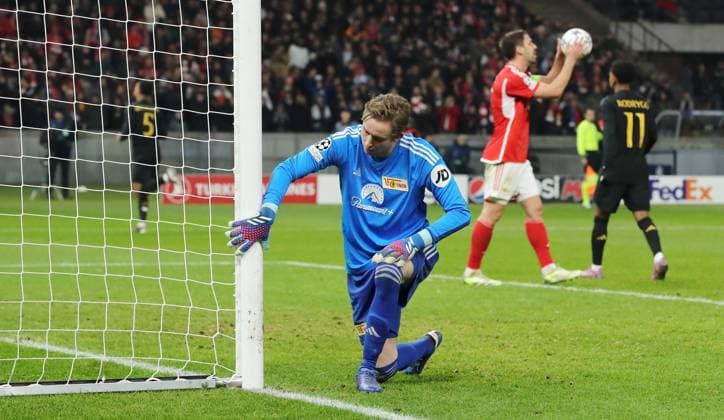 Goalkeeper Frederik Rönnow, Rani Khedira disappointed after 1 2 disappointment Sport Football Soccer UEFA Champions League UCL Men 6 Matchday Season 2023 2024 12 12 2023 1 FC Union Berlin FCU vs Real Madrid Olympiastadion DFL regulations prohibit any use of photographs as image sequences and or quasi video