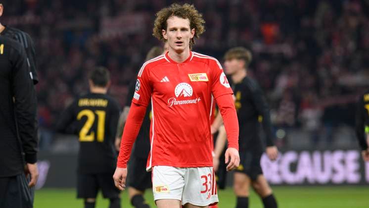 Alex Kral 1 FC Union Berlin, 33 , after final whistle, GER, 1 FC Union Berlin vs Real Madrid, UEFA Champions League, 6 group match, 2023 2024 season, 12 12 2023, DFL REGULATES PROHIBIT ANY USE OF PHOTOGRAPHS AS IMAGE SEQUENCES AND OR QUASI VIDEO, GER, Berlin, 1 FC Union Berlin vs 1 FC Union Berlin vs Real Madrid, UEFA Champions League, 6 group match, 2023 2024 season, 12 12 2023, xukhx, Berlin Copyright: xUwexKoch Eibner-Pressefotox EP_UKH
