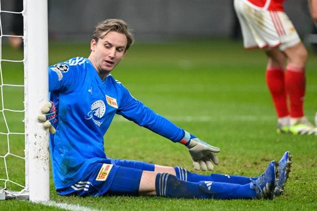 Football, Men, Season 2023 2024, UEFA Champions League Group C, Matchday 6 , 1 FC Union Berlin Real Madrid, v l Goalkeeper Frederik Rönnow 1 FC Union Berlin , 12 12 2023, Copyright: xMatthiasxKochx