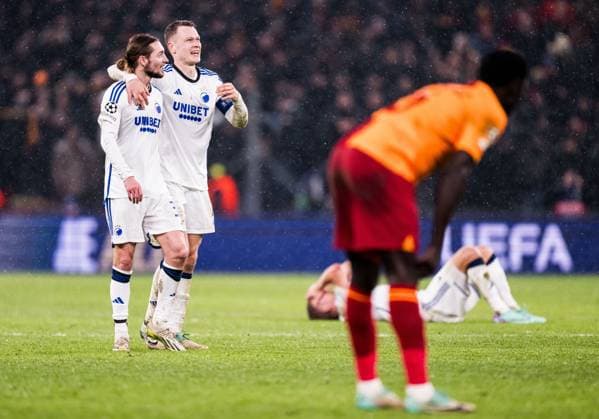 231212 Rasmus Falk and Viktor Claesson of FC Copenhagen celebrates after the UEFA Champions League football match between FC Copenhagen and Galatasaray on December 12, 2023 in Copenhagen Photo Petter Arvidson BILDBYRAN kod PA PA0704 fotboll football soccer fotball champions league fc copenhagen galatasaray bbeng jubel  Copyright: PETTERxARVIDSON BB231212PA113