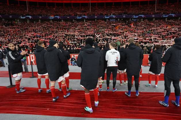 DEU, Champions League, 1 FC Union vs Real Madrid, 13 12 2023, Berliner Olympiastadion, Berlin, DEU, Champions League, 1 FC Union vs Real Madrid, im Bild Unioner Spieler bei 1 FC Union Fans DFL regulations prohibit any use of Photographs as image sequences and or quasi video Foto Juergen Engler nordphoto GmbH nordphotoxGmbHx xEngler nph00076