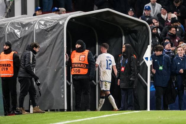 231212 Lukas Lerager of FC Copenhagen leaves the pitch after receiving red card during the UEFA Champions League football match between FC Copenhagen and Galatasaray on December 12, 2023 in Copenhagen Photo Petter Arvidson BILDBYRAN kod PA PA0704 fotboll football soccer fotball champions league fc copenhagen galatasaray bbeng  Copyright: PETTERxARVIDSON BB231212PA150