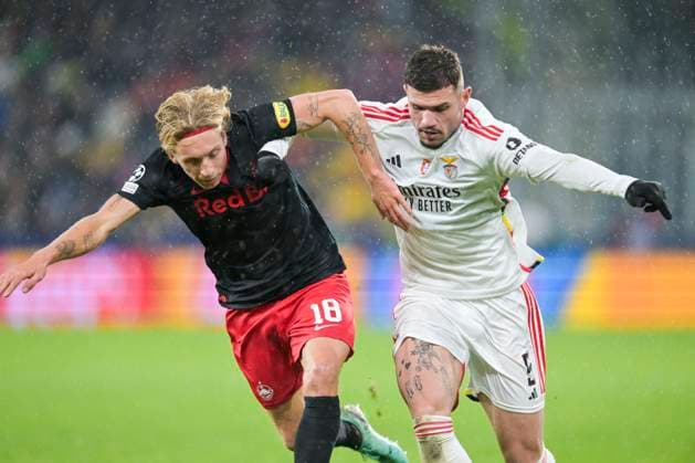 SOCCER - UEFA CL, RBS vs Benfica SALZBURG,AUSTRIA,12.DEC.23 - SOCCER - UEFA Champions League, group stage, Red Bull Salzburg vs SL Benfica. Image shows Mads Bidstrup (RBS) and Morato (Benfica).  GEPAxpictures xChristianxMoser