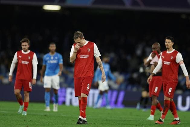 UEFA Champions League football match - SSC Napoli vs SC Braga Braga players disappointed with defeat during the Uefa champions league match between SSC Napoli vs Braga at the Diego Armando Maradona Stadium in Naples, southern Italy, on December 12, 2023. Naples Italy  Copyright: xIPAxSport ABACAx