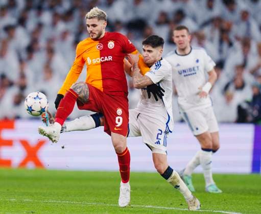 FCK s Kevin Diks and Galatasaray s Mauro Icardi during the Champions League match between FC Copenhagen Galatasaray SK in Parken, Tuesday 12 December 2023 Photo Liselotte Sabroe Ritzau Scanpix , Copenhagen Denmark  Copyright: Ritzau Scanpix LiselottexSabroex COP14438 spdk20231213-000512-L