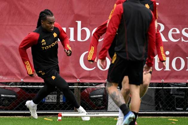Renato Sanches of AS Roma trains the day before the Europa League Group G football match between AS Roma and Sheriff at Fulvio Bernardini sporting center in Rome (Italy), December 13rd, 2023. andreaxstaccioli