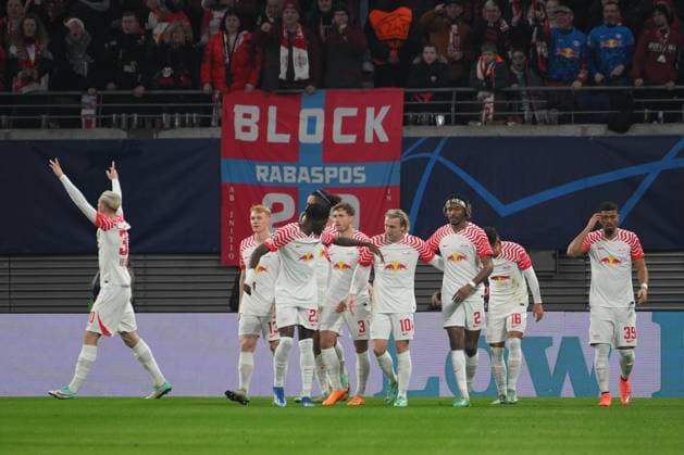 RB Leipzig team celebrates the 1 0, which is denied shortly afterwards RB Leipzig vs BSC Young Boys, Football, Champions League, Preliminary Round, Matchday 6, Season 2023 2024, 13 12 2023 DFB DFL REGULATIONS PROHIBIT ANY USE OF PHOTOGRAPHS AS IMAGE SEQUENCES AND OR QUASI VIDEO RB Leipzig vs BSC Young Boys, Football, Champions League, Preliminary Round, Matchday 6, Season 2023 2024, 13 12 2023 Leipzig Copyright: xEibner-Pressefoto BertxHarzerx EP_BHR