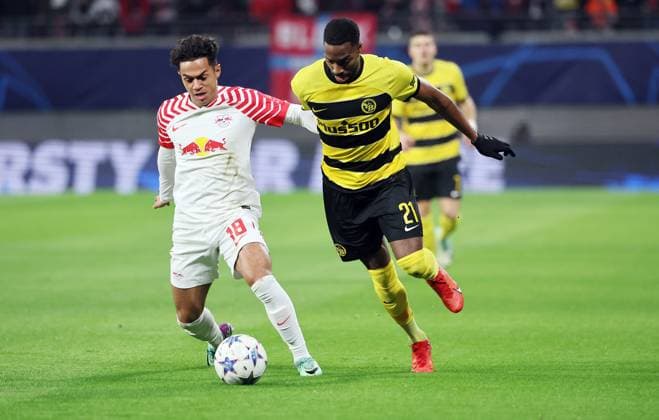 RB Leipzig Young Boys Bern Champions League Leipzig, 13 12 2023, Red Bull Arena, Champions League, Group G, Matchday 6 , RB LEIPZIG vs YOUNG BOYS BERN , Pictured from l Fabio Cavalho 18, RB Leipzig and Ulisses Garcia 21, Bern , Picture Point