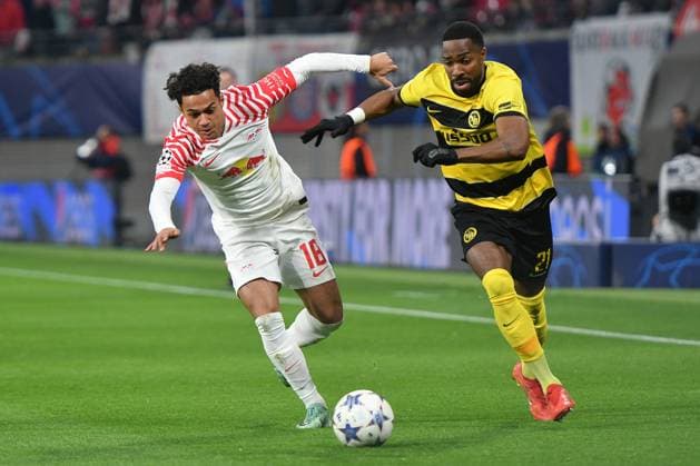 Fabio Carvalho RB Leipzig left and Ulisses Garcia BSC Young Boys right RB Leipzig vs BSC Young Boys, Football, Champions League, Preliminary Round, Matchday 6, Season 2023 2024, 13 12 2023 DFB DFL REGULATIONS PROHIBIT ANY USE OF PHOTOGRAPHS AS IMAGE SEQUENCES AND OR QUASI VIDEO RB Leipzig vs BSC Young Boys, Football, Champions League, Preliminary Round, Matchday 6, Season 2023 2024, 13 12 2023 Leipzig Copyright: xEibner-Pressefoto BertxHarzerx EP_BHR