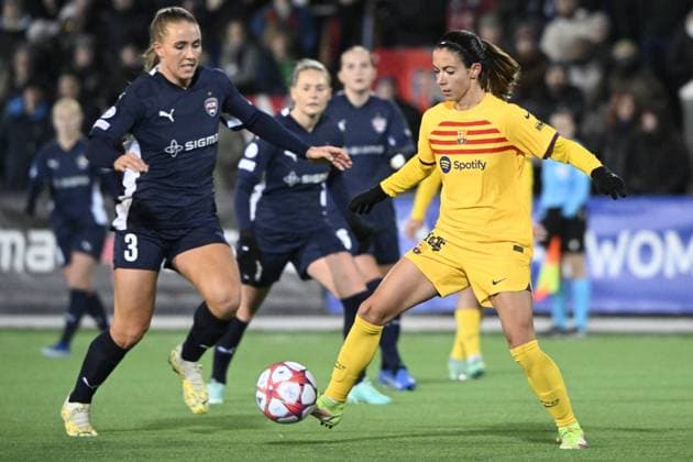 MALMÖ 20231213 Rosengards Guðrún Arnardóttir against Barcelonas Aitana Bonmatí during Wednesdays womens Champions League group A football match between FC Rosengard and FC Barcelona at Malmö Idrottsplats MALMÖ SVERIGE x50090x  Copyright: xJohanxNilsson TTx CHAMPIONS LEAGUE ROSENGÅRD-BARCELONA