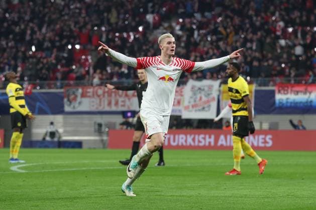 13 12 2023, xtgx, Football UEFA Champions League, RB Leipzig Young Boys Bern emspor, v l Benjamin Sesko Leipzig, 30 Jubel, Torjubel, jubelt ueber das Tor, celebrate the goal, celebration DFL DFB REGULATIONS PROHIBIT ANY USE OF PHOTOGRAPHS as IMAGE SEQUENCES and or QUASI VIDEO Leipzig