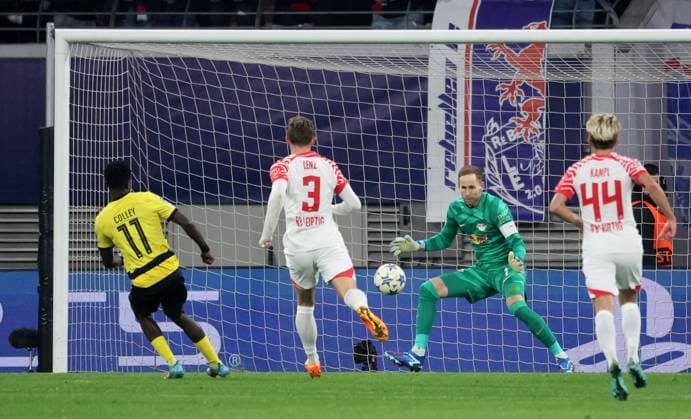RB Leipzig Young Boys Bern Champions League Leipzig, 13 12 2023, Red Bull Arena, Champions League, Group G, Matchday 6 , RB LEIPZIG vs YOUNG BOYS BERN , Goal for Bern to equalize at 1 1 In the picture from l goalscorer Ebrima Colley 11, Bern , Christopher Lenz 3, RB Leipzig and goalkeeper Peter Gulacsi 1, RB Leipzig , Picture Point
